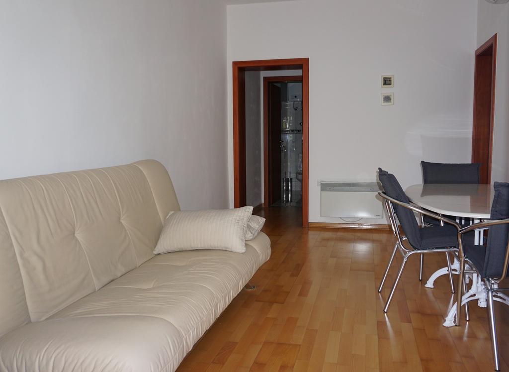 Apartmani Gaj Malinska Esterno foto